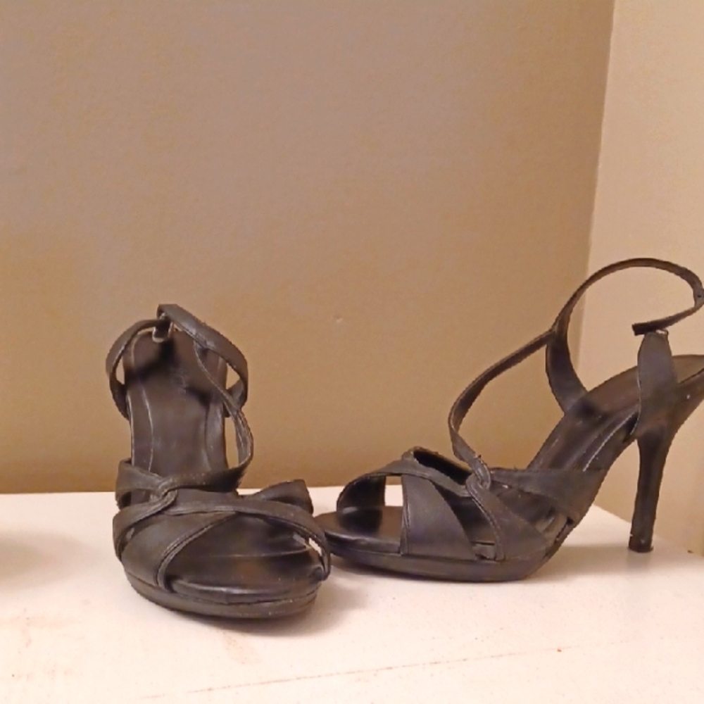 Elegant Black Strappy Heels lechateau 5